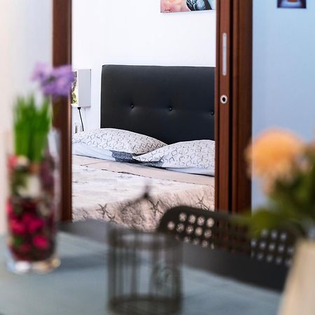 Very Well Apartment Porto Torres Esterno foto